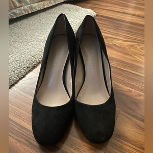 Kelly & Katie Black Suede Heels